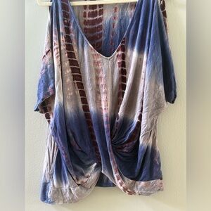 VENUS Gray and Blue Top